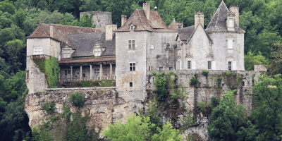 Château de Cénevières, lieu remarquable à visiter près de Cahors dans le Lot